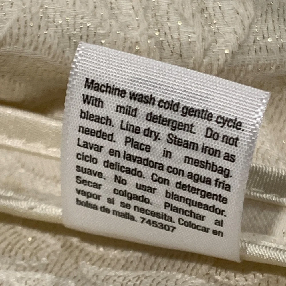a.n.a Cropped Short Sleeve Jacket Womens Off White | Gold Thread | Size Large - Picture 10 of 10